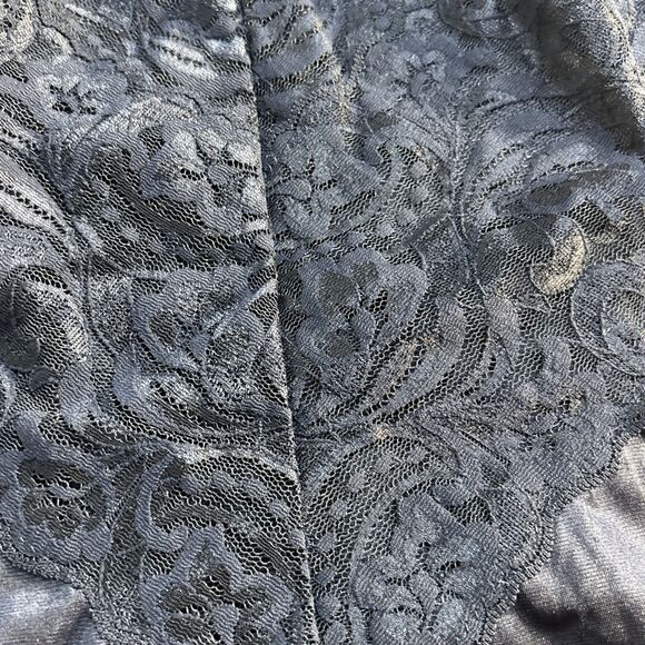 NWT vintage Vanity Fair Black Lace Camisole Size 46 - Picture 2 of 12